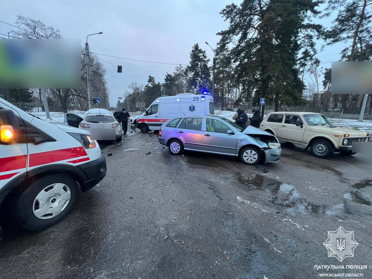 На перехресті в Черкасах сталася автопригода (ФОТО)