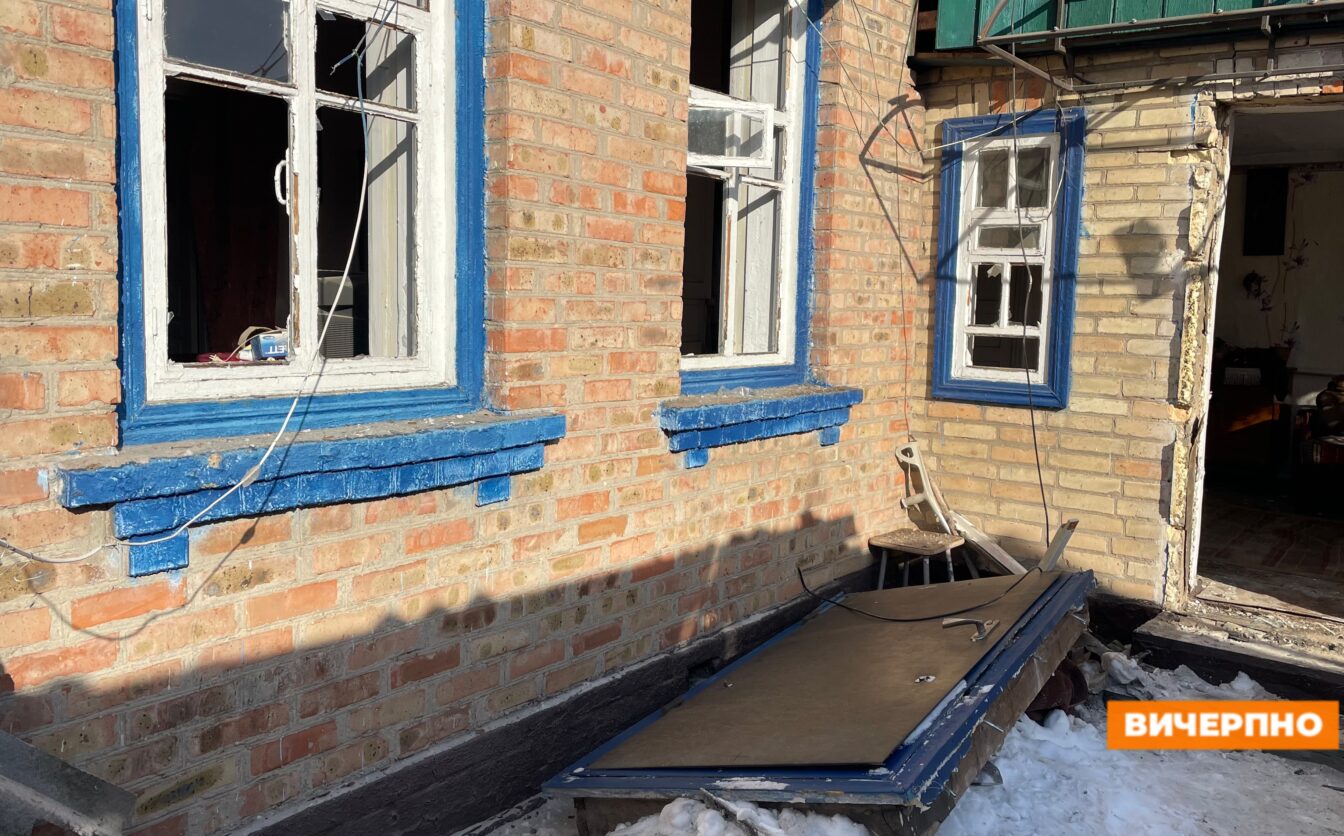 Унаслідок атаки ворога по Черкасах, вибито майже пів сотні вікон