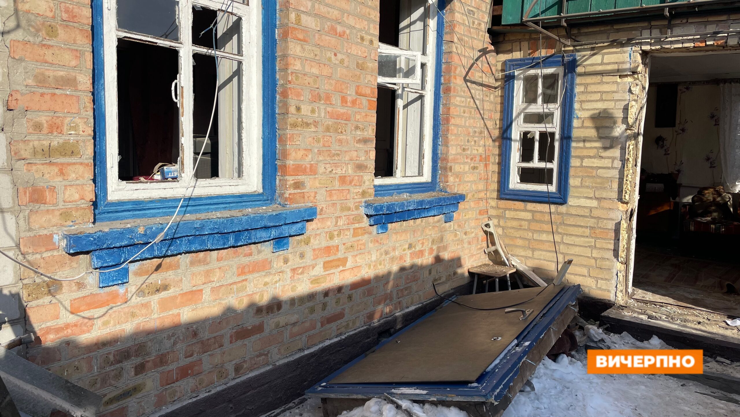 Унаслідок атаки ворога по Черкасах, вибито майже пів сотні вікон