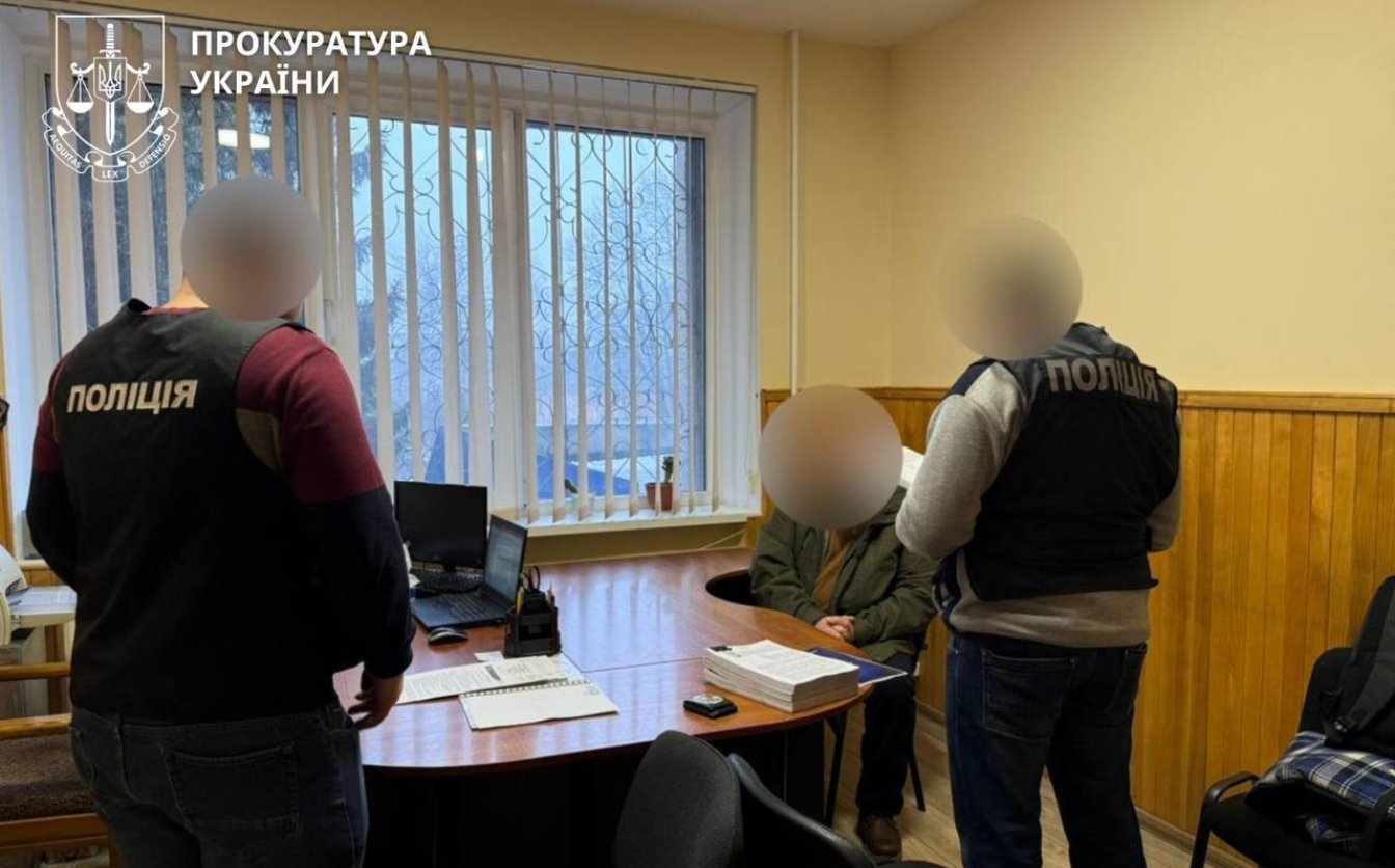 На Черкащині посадовців філії «Укрзалізниці» підозрюють у розкраданні щебеню на понад 2,3 млн грн