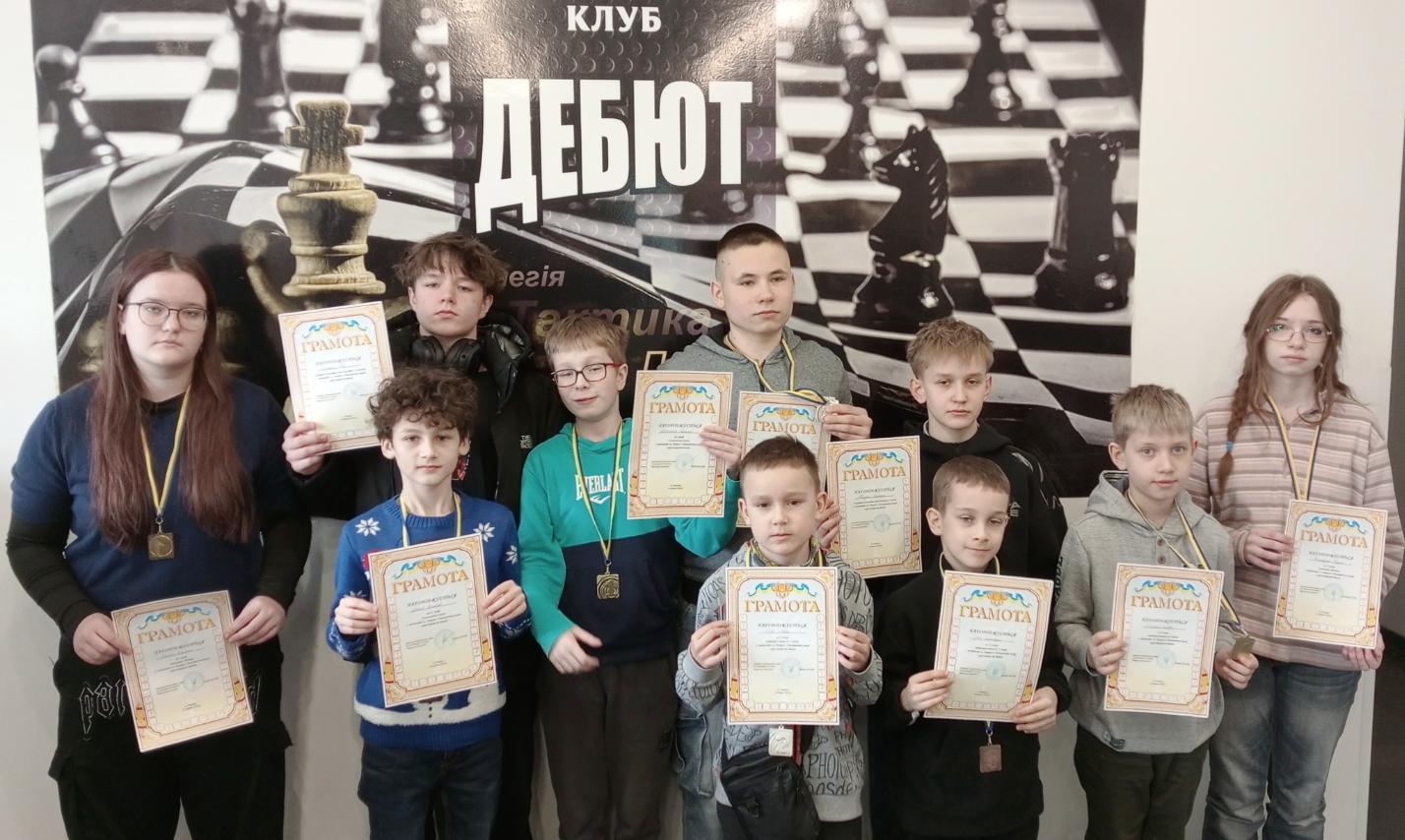 Чемпіонат міста з блискавичних шахів серед юнаків та дівчат відбувся в Черкасах