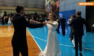 З ініціативи молоді Черкас у місті вдруге відбувся благодійний бал (ФОТО, ВІДЕО)