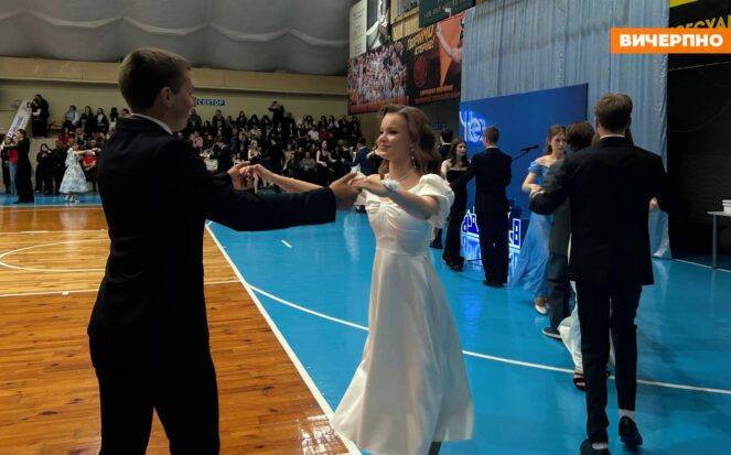 З ініціативи молоді Черкас у місті вдруге відбувся благодійний бал (ФОТО, ВІДЕО)