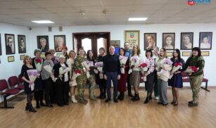 У Черкасах відзначили жінок медалями «Незламній духом черкащанці»