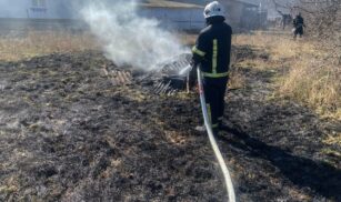 П’ять пожеж на відкритих територіях сталися вчора в Черкаській області, одна з них — смертельна
