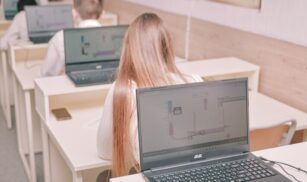 Школа у Смілі тестує новий державний стандарт старшої профільної освіти