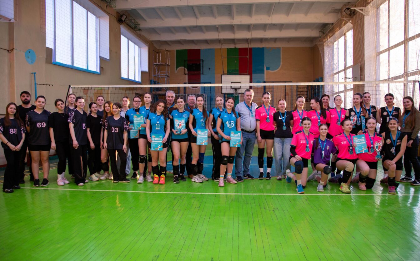 «Пліч-о-пліч» 2025-2026 у Черкасах: волейболісти змагалися за перемогу в ІІІ етапі
