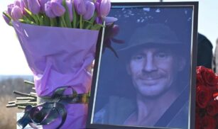 В останню дорогу провели черкащанина, який помер у госпіталі після виходу з бойових позицій (ФОТО)