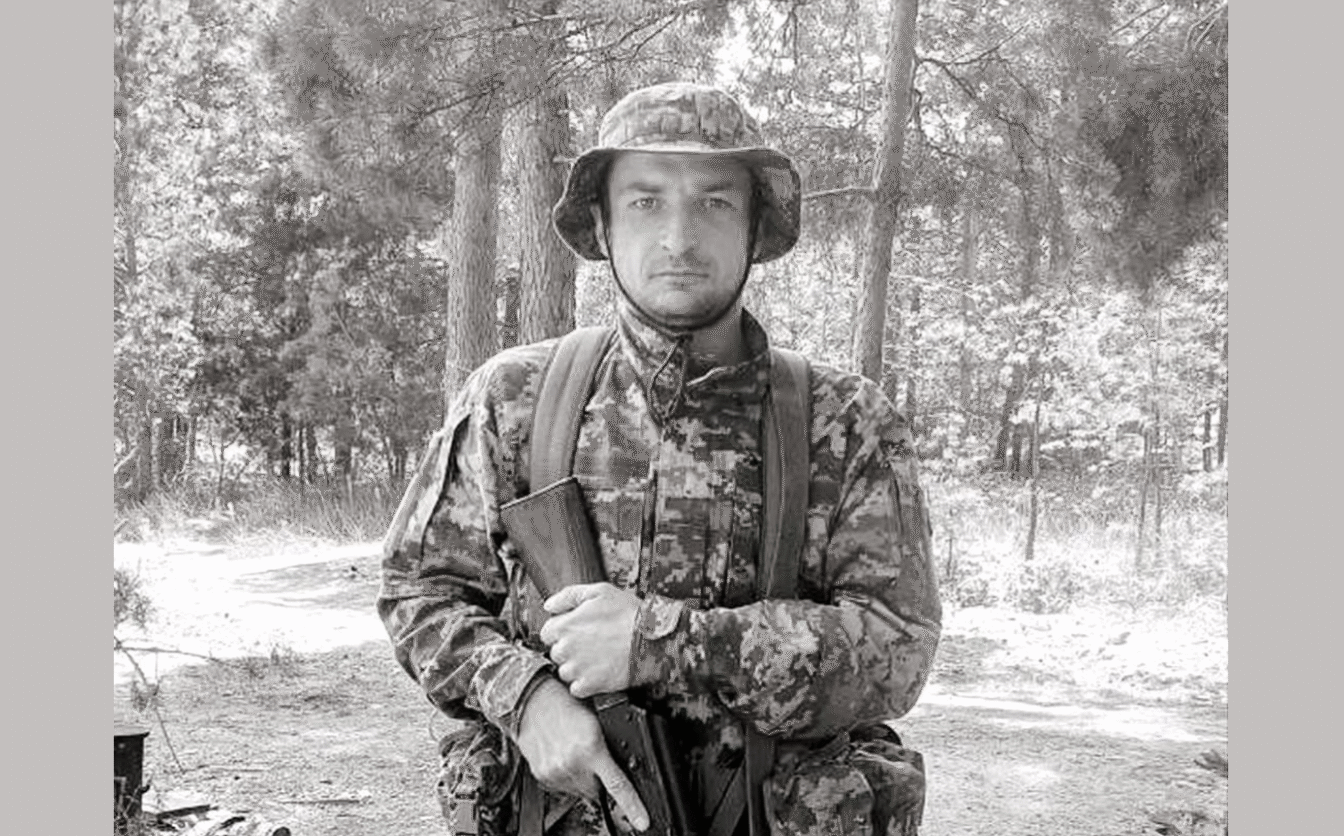 Унаслідок важкої хвороби зупинилося серце молодшого сержанта з Черкас