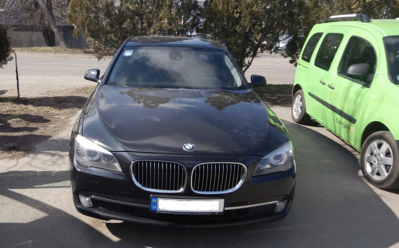 У сервісному центрі МВС Звенигородки виявили “BMW”, що знаходиться в розшуку