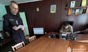 Командир військової частини на Черкащині залучав підлеглих військових для ремонту житла родичів