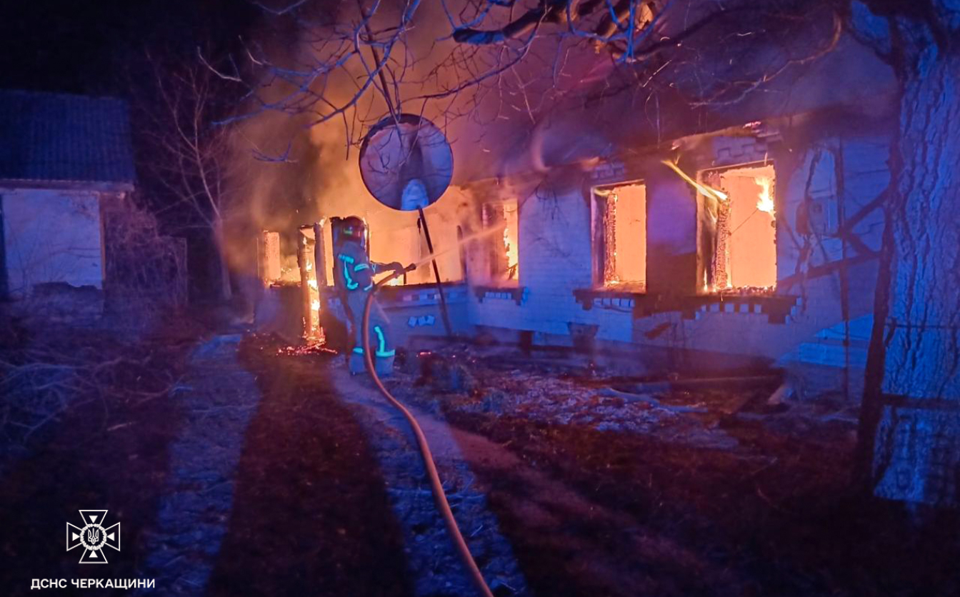 На Уманщині під час пожежі в будинку постраждав чоловік