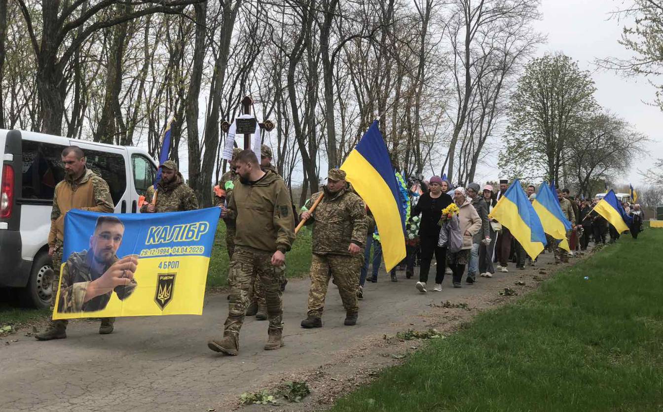 У лютому одружився, а вже в квітні загинув: Тальнівщина простилася зі старшим сержантом