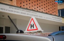 Перша група ветеранів розпочала навчання на переобладнаному авто в Черкасах (ВІДЕО)