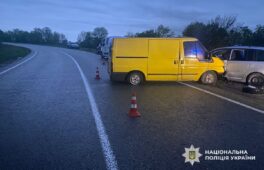 До лікарні потрапили четверо людей: у Черкасах сталася ДТП (ФОТО)