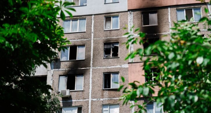 Вигоріли 10 квартир: як Черкаси оговтуються від ворожого обстрілу? (ФОТО)
