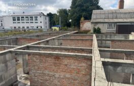 Із підрядника, який затягнув будівництво укриття в школі на Черкащині, хочуть стягнути понад 4 млн грн