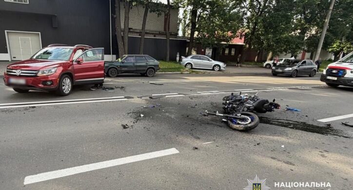 Мотоцикліст отримав тяжкі травми: в Черкасах сталася ДТП (ФОТО)