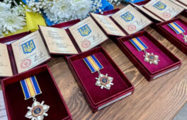 Посмертні нагороди від Президента України передали родинам воїнів Золотоніщини