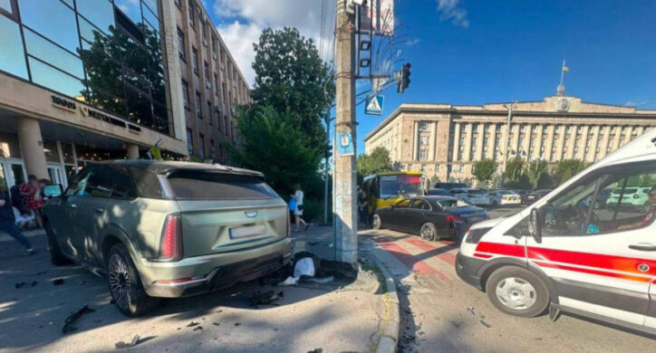 Постраждали дві дівчинки: стали відомі деталі ДТП в центрі Черкас