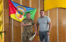 Захисника з Черкащини відзначили нагородою Міністра оборони України