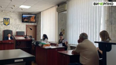 Відбулося перше судове засідання у справі за позовом депутата Араіка Мкртчяна про захист честі та гідності (ВІДЕО)
