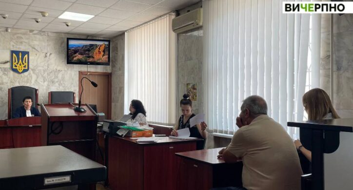Відбулося перше судове засідання у справі за позовом депутата Араіка Мкртчяна про захист честі та гідності (ВІДЕО)