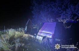 Перекинувся автомобіль: на Черкащині постраждали двоє людей
