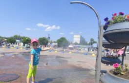 У Каневі встановили водяну рамку