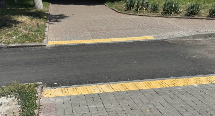 Безбарʼєрний маршрут облаштовують в Каневі