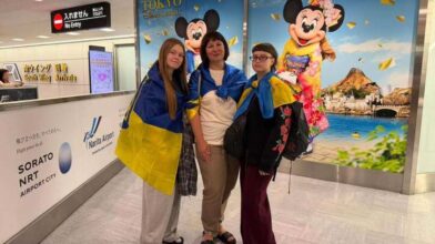 Дві школярки з Черкас вирушили до Японії