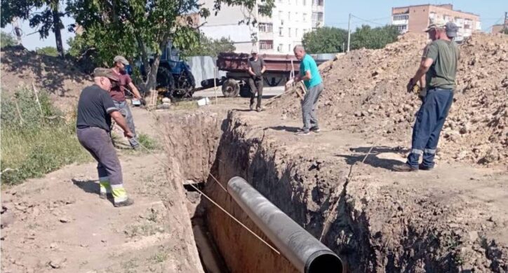 У Багачевому відремонтували каналізаційний колектор