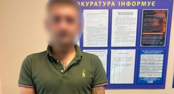 У Черкасах затримали чоловіка, який пограбував жінку в парку